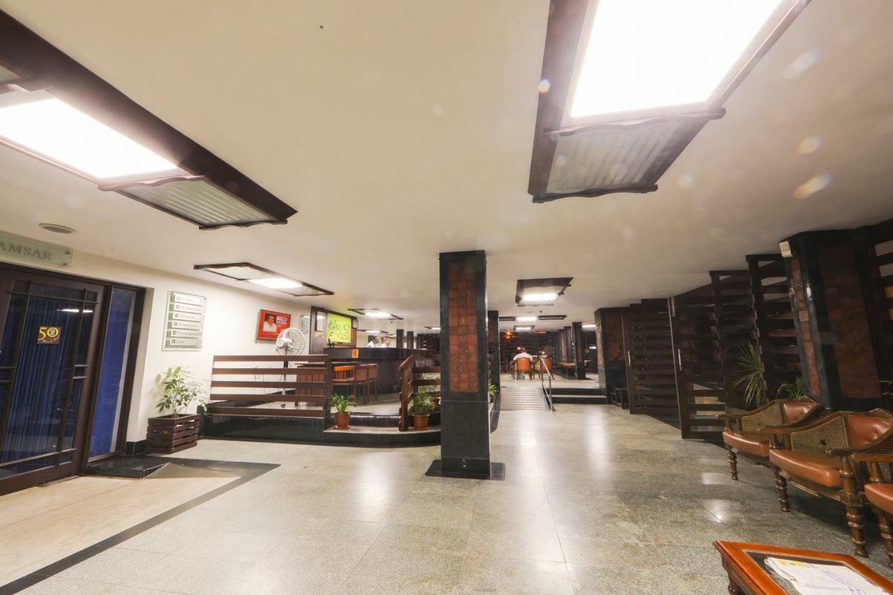 Bharat Hotel Kochi Exterior photo